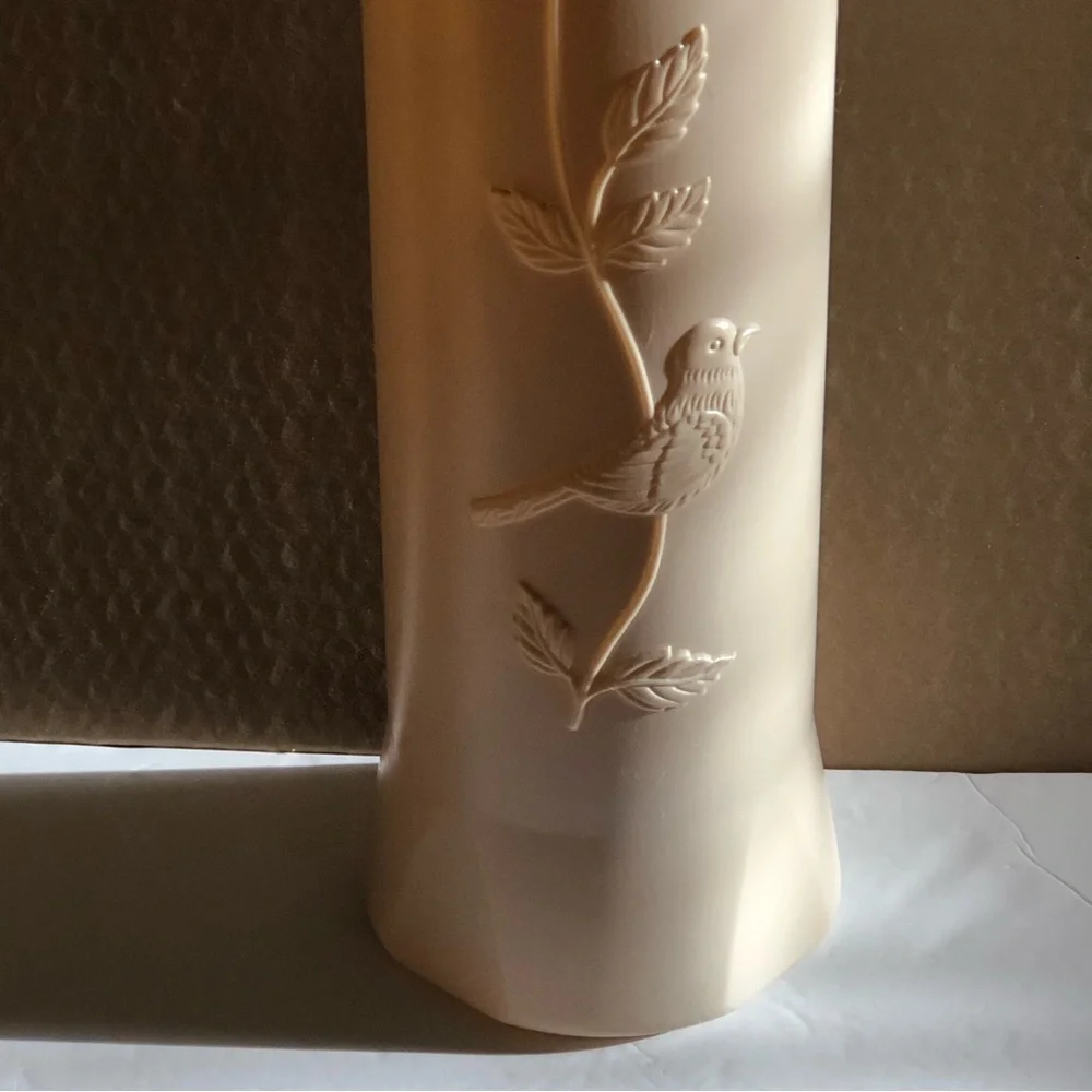 Vtg Blow Mold Bird & Vine Bathroom Toilet Tissue Paper Holder Storage Container